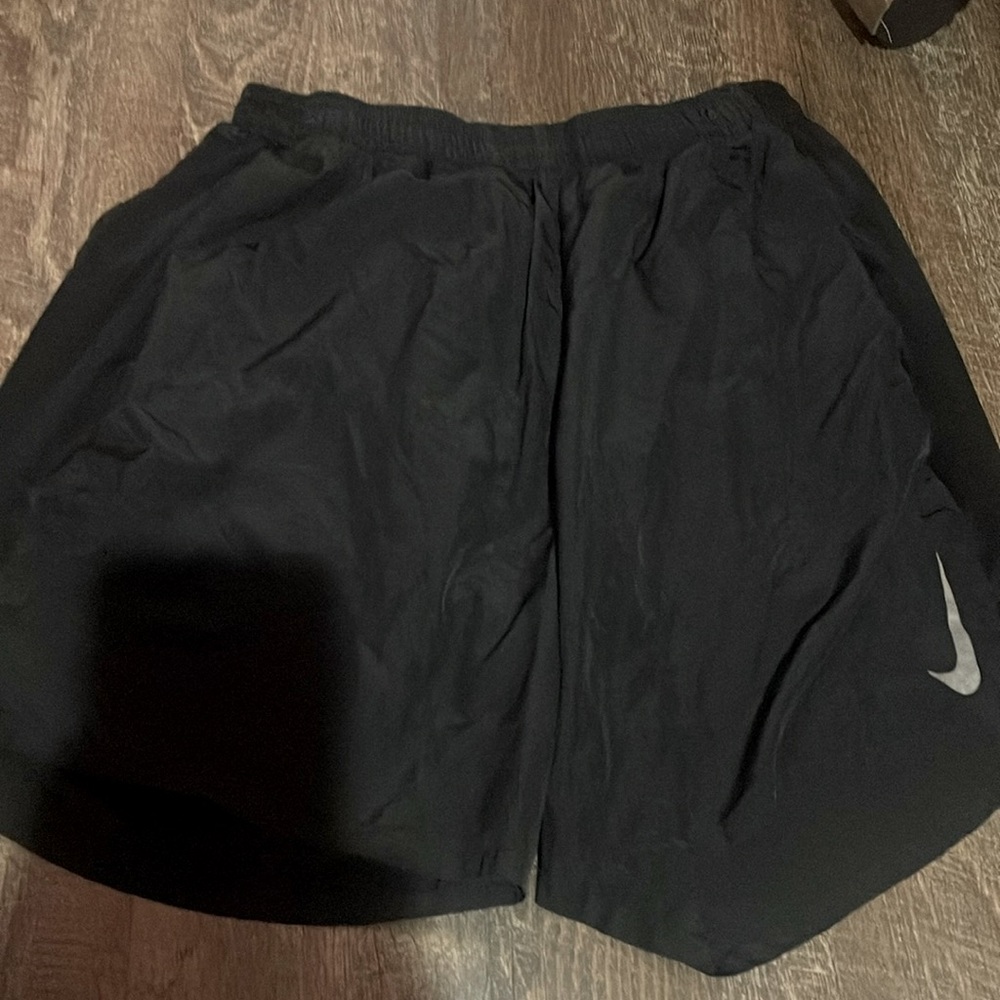 Black men’s Nike short